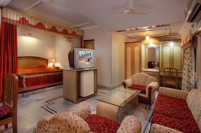 Mandakini Kanpur Exterior photo
