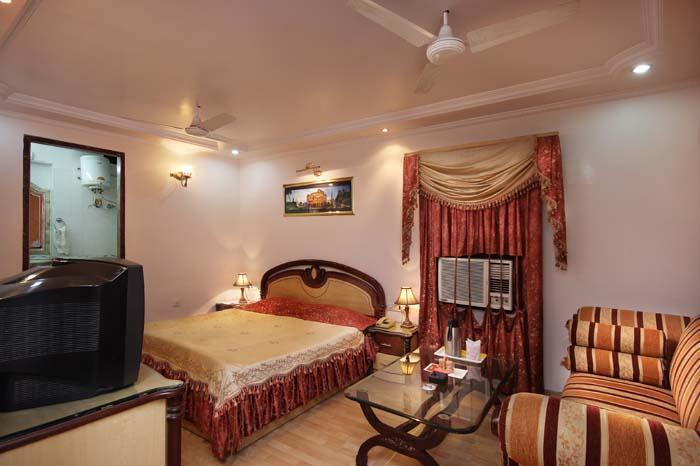 Mandakini Kanpur Exterior photo